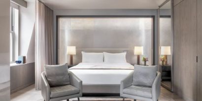 King room at The Knickerbocker Hotel.