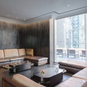 Lounge and coworking space at The Knickerbocker Hotel.