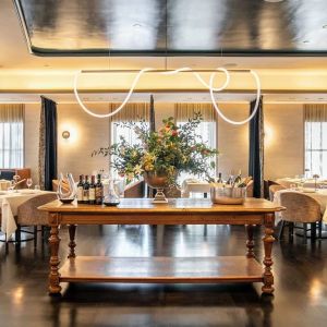 Restaurant dining at The Knickerbocker Hotel.