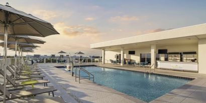 Refreshing outdoor pool at Courtyard Delray Beach.
