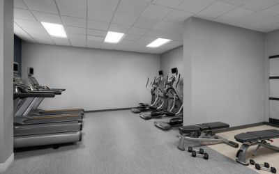 Fitness center at Courtyard By Marriott Cypress Anaheim.