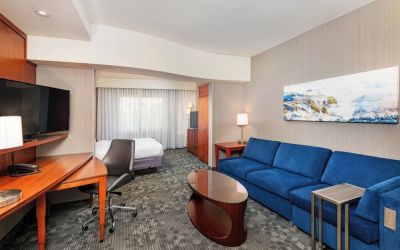 Day use room with living area at Courtyard By Marriott Santa Ana Orange County.
