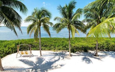 each seating and access at Parrot Key Hotel & Villas.