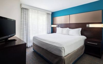 Day use room with natural light at Residence Inn By Marriott Provo.