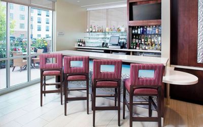 Hotel bar at Springhill Suites Carle Place.