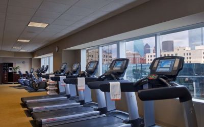 Fitness center at Hyatt Regency Dallas.