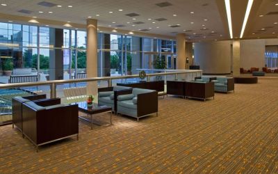 Lounge area perfect for coworking at Hyatt Regency Dallas.
