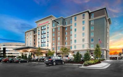 Hotel exterior at Hampton Inn & Suites Atlanta Perimeter Dunwoody.