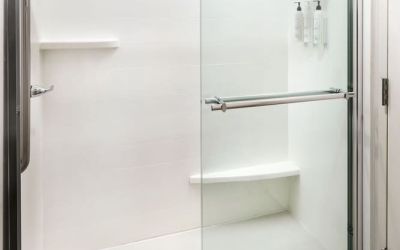 Guest bathroom with shower at Fairfield Inn & Suites By Marriott Jacksonville.
