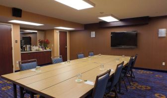 Meeting room at Courtyard By Marriott Dallas DFW Airport North/Irving.