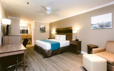 Day use room amenities at Best Western Pearland Inn.
