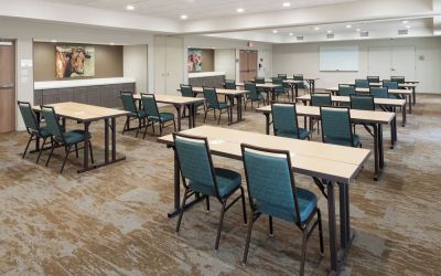 Meeting room at Courtyard By Marriott Fort Worth Historic Stockyards.