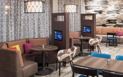 Media pods perfect for coworking at Courtyard By Marriott Fort Worth Historic Stockyards.