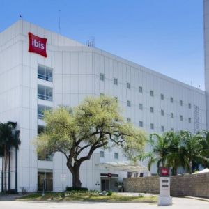 Ibis Monterrey Valle