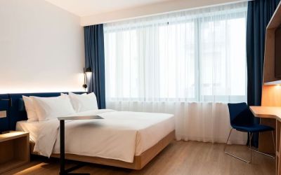 Romantic king room at Hampton By Hilton Budapest City Centre.