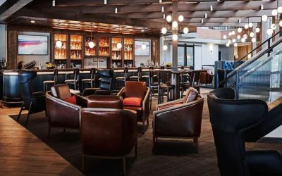 Hotel bar at Hyatt Regency Boston/Cambridge.