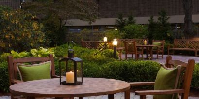 Courtyard perfect for coworking at Hyatt Regency Boston/Cambridge.