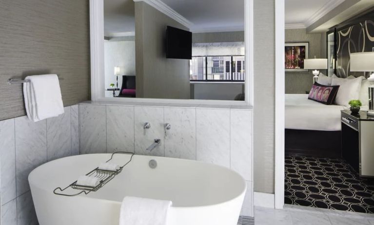 King suite with hot tub at The Muse New York.