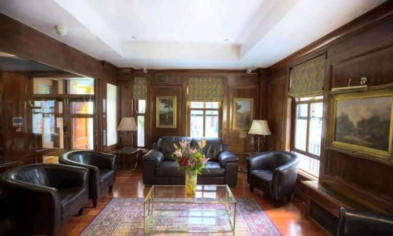 Bar and lounge area at Cheshire Hotel. 