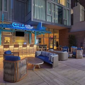 Outdoor bar at Margaritaville Resort Times Square.