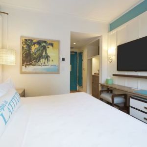 Romantic king room at Margaritaville Resort Times Square.