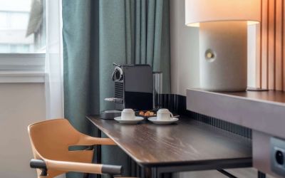 Work space at DoubleTree By Hilton Paris Bougival.