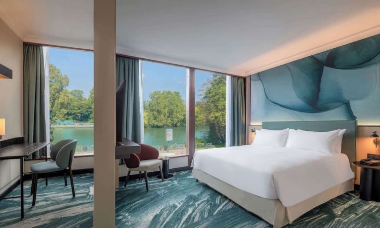 Spacious king suite at DoubleTree By Hilton Paris Bougival.