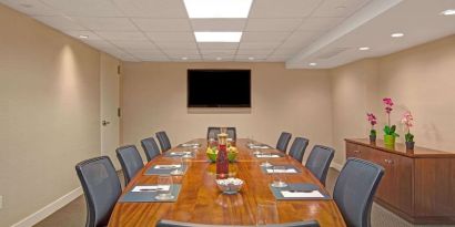 Meeting room at Wyndham Garden Chinatown NYC.