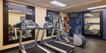 Fitness center at Hampton Inn & Suites Providence/Smithfield.