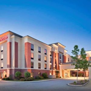 Hotel exterior at Hampton Inn & Suites Providence/Smithfield.