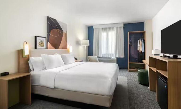 Day use room at Spark By Hilton Guelph.