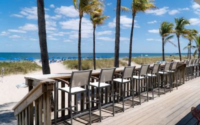 Sun deck with a view of the ocean at Plunge Beach Resort.