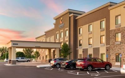 Parking available at Comfort Inn & Suites Mankato.