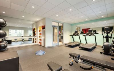 Fitness center at Tru By Hilton Wichita Northeast.
