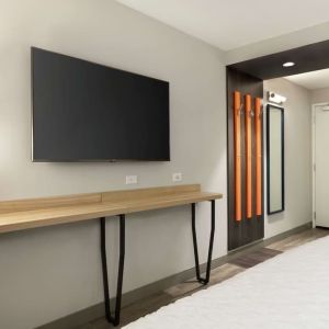 Day room amenities at Tru By Hilton Wichita Northeast.
