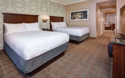 Day use twin room at Embassy Suites By Hilton San Diego-La Jolla.