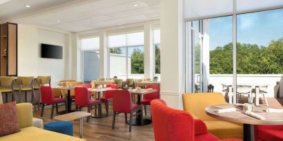 Dining area at Hilton Garden Inn Kennett Square.
