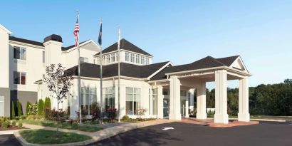 Hotel entrance at Hilton Garden Inn Kennett Square.