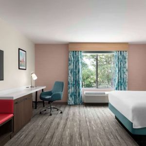 Standard day use room with work desk at Hilton Garden Inn Kennett Square.
