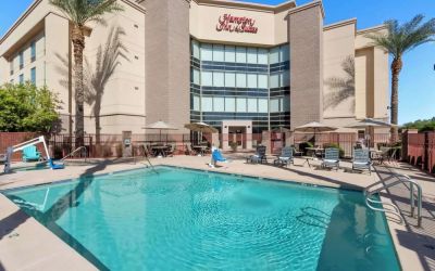 Refreshing outdoor pool at Hampton Inn & Suites Phoenix/Gilbert.