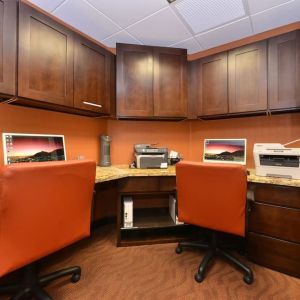 Business center available at Hampton Inn & Suites Phoenix/Gilbert.