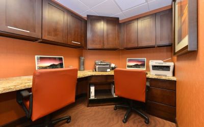 Business center available at Hampton Inn & Suites Phoenix/Gilbert.