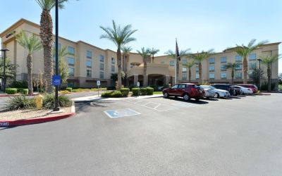 Parking area at Hampton Inn & Suites Phoenix/Gilbert.