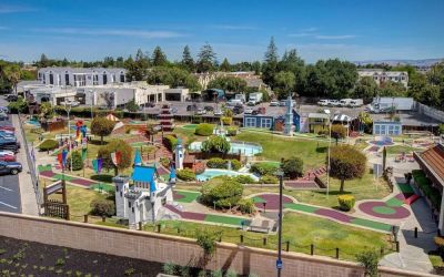 Mini golf available at Hampton Inn & Suites Sunnyvale Silicon Valley.