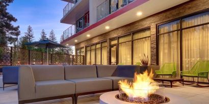Firepit in courtyard perfect for coworking at Hampton Inn & Suites Sunnyvale Silicon Valley.