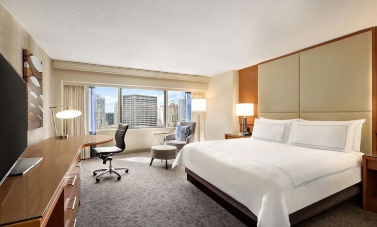 King suite at Swissotel Chicago.
