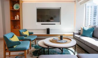 Coworking lounge at Swissotel Chicago.