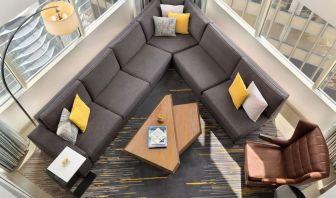 Lobby seating at Swissotel Chicago.
