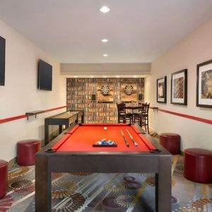 Game room at Swissotel Chicago.
