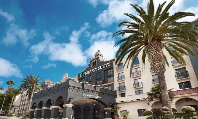 Hotel exterior at Embassy Suites By Hilton Los Angeles International Airport South.
